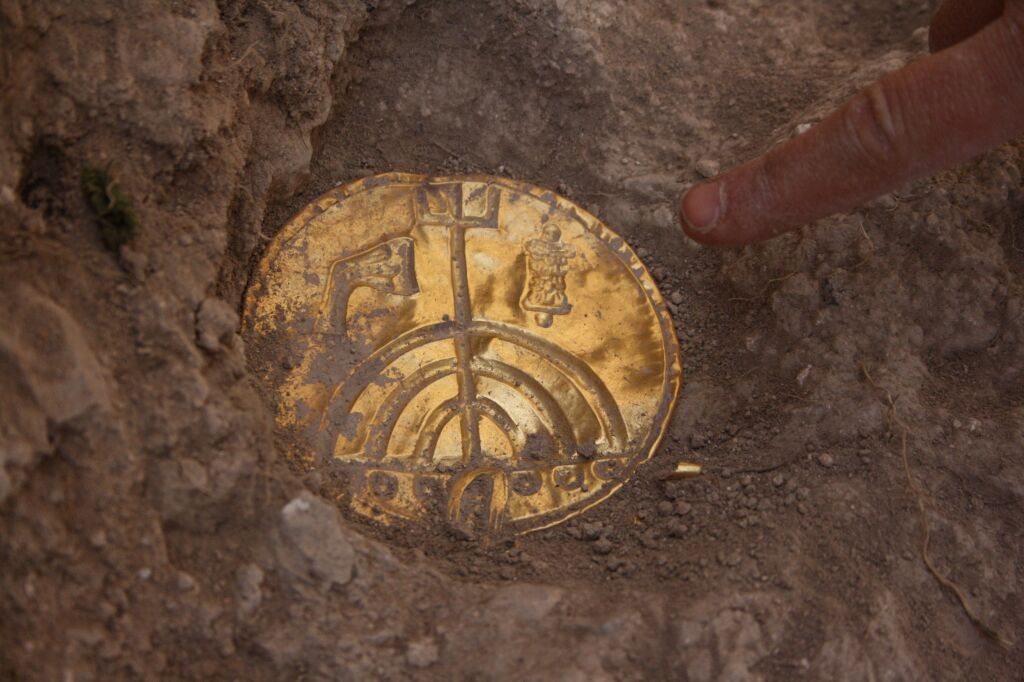 Archaeology Exclusive: Ancient Gold Treasure Discovered in Jerusalem |  theTrumpet.com