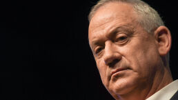 Blue and White Sides With Anti-Zionist Arabs to Oust Netanyahu